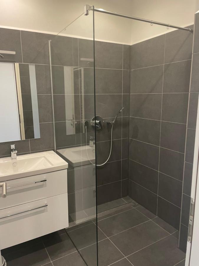 Apartment Im Freizeitpark Wiesloch Esterno foto